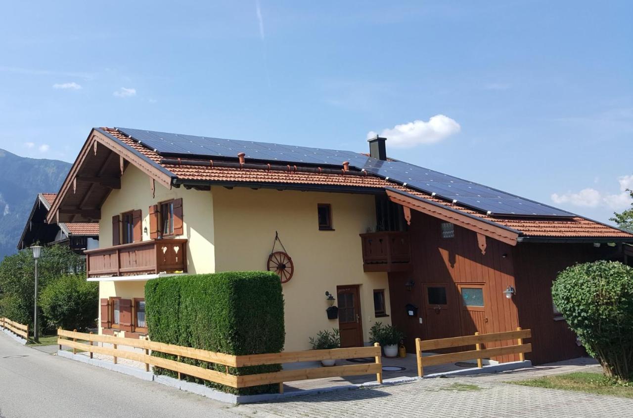 Chiemgauferienwohnungen - Wanderlust Und Alpenrose Унтервёссен Экстерьер фото