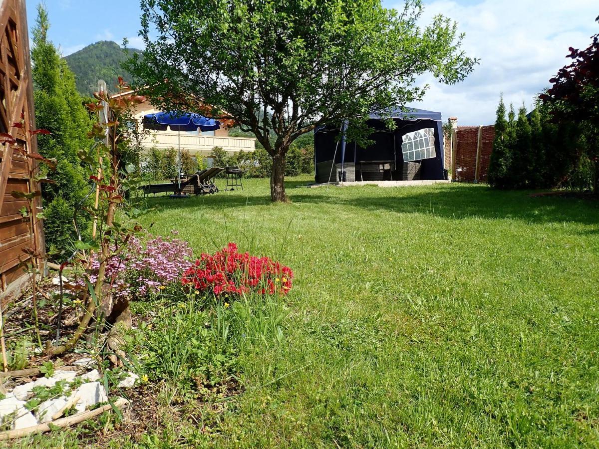 Chiemgauferienwohnungen - Wanderlust Und Alpenrose Унтервёссен Экстерьер фото